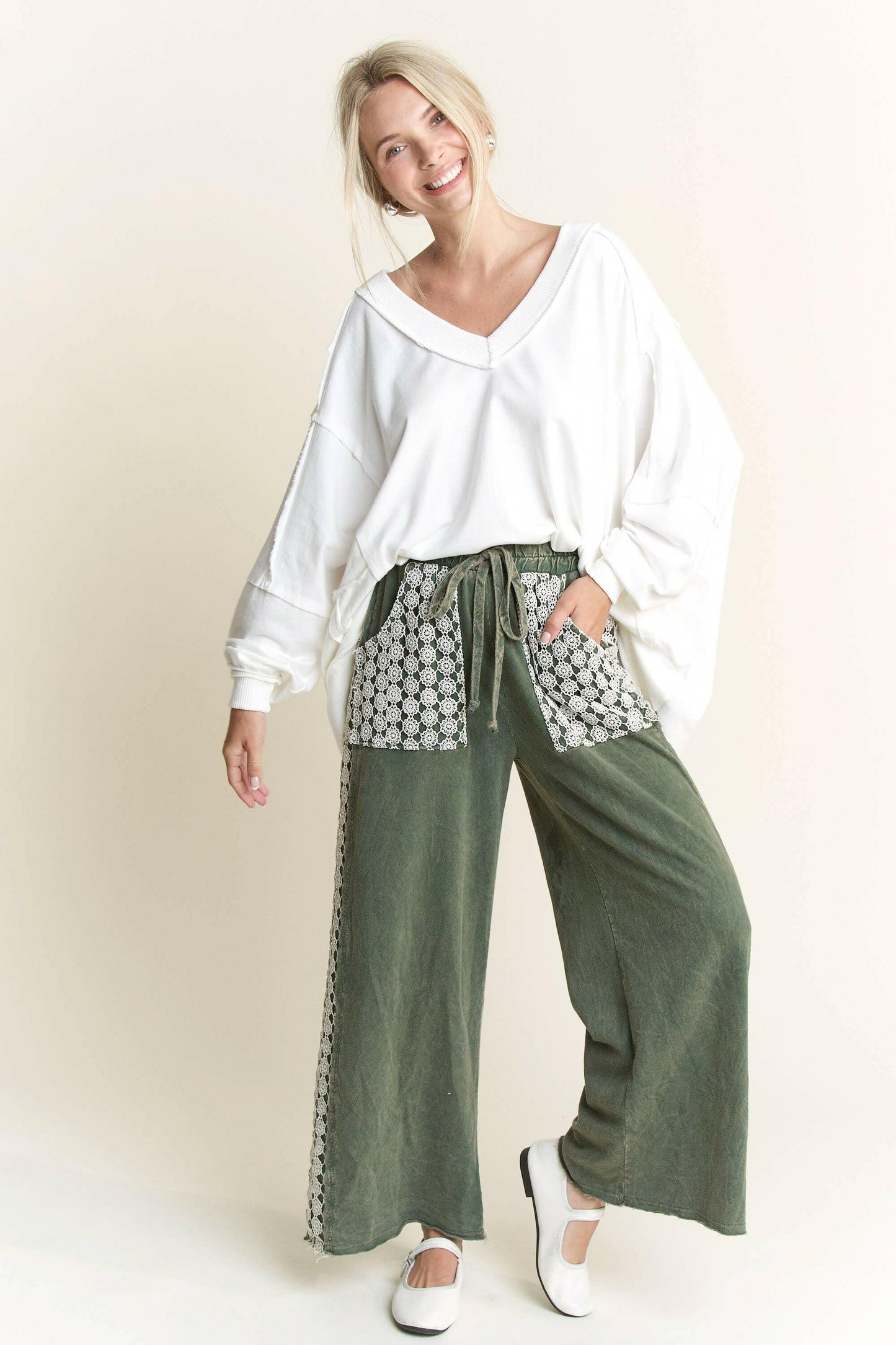 J.Her MineralWash Floral Daisy trim Pants