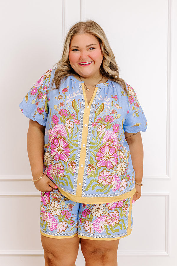 Santorini Daydream Linen-Blend Floral Top in Periwinkle Curves
