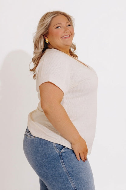 Casual Brunch Ribbed Top in Cream Curves