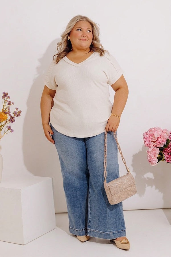 Casual Brunch Ribbed Top in Cream Curves