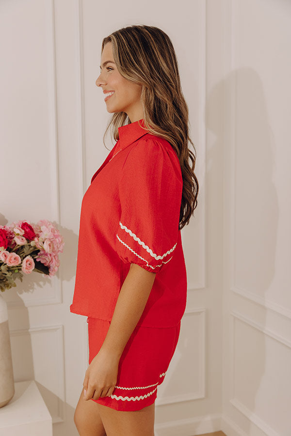 Cue The Vacay Linen-Blend Top in Red