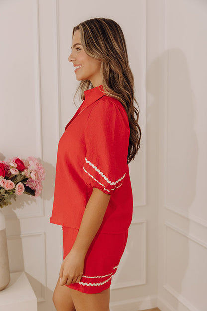 Cue The Vacay Linen-Blend Top in Red