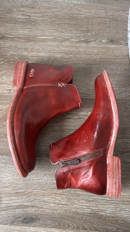 BedStu Yursia, Cherry Lacquer DD TML