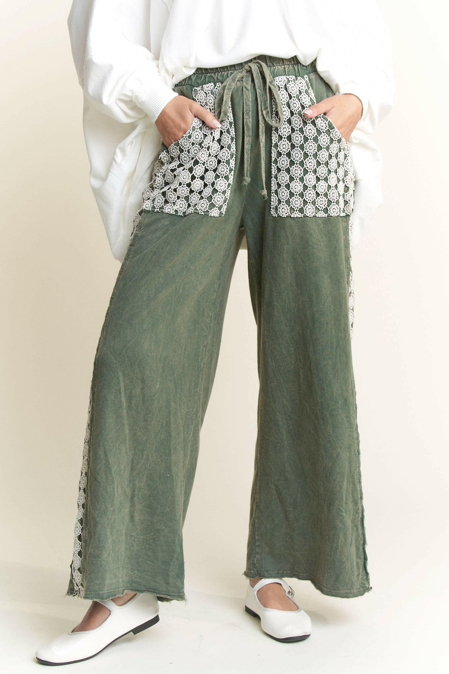 J.Her MineralWash Floral Daisy trim Pants