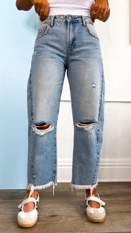 Andie Distressed Barrel Jeans, Light