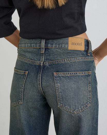 Low Rise Parallel Jeans in Dirty Green