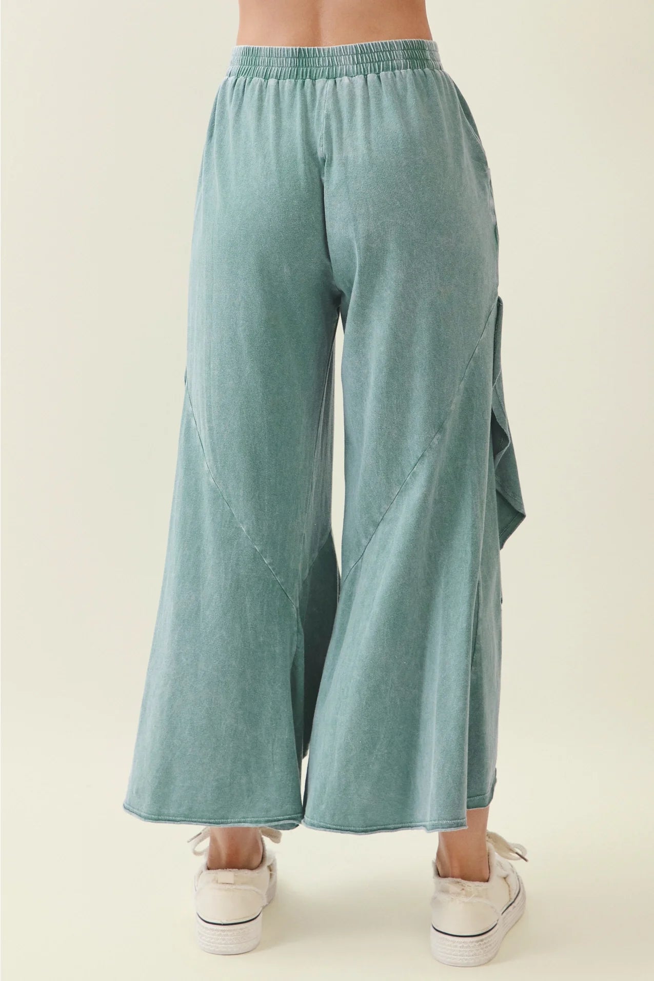 Latte Flow Ruffle Lounge Pants