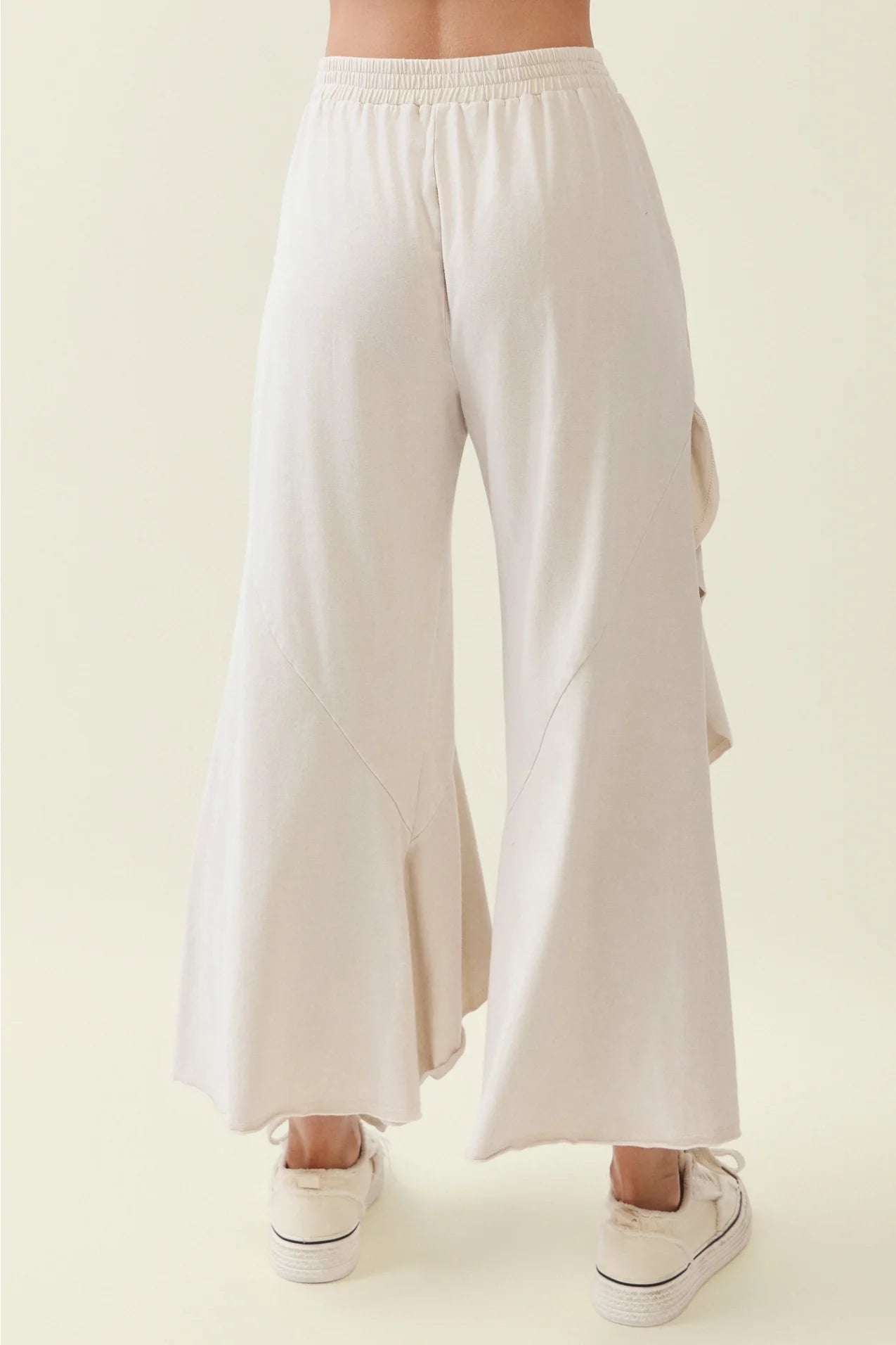 Latte Flow Ruffle Lounge Pants