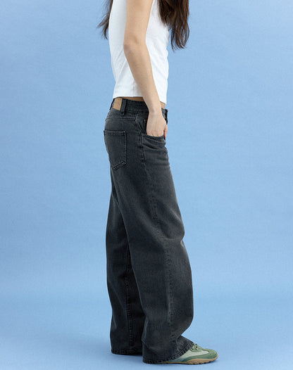 Low Rise Parallel Jeans in Washed Black Grey