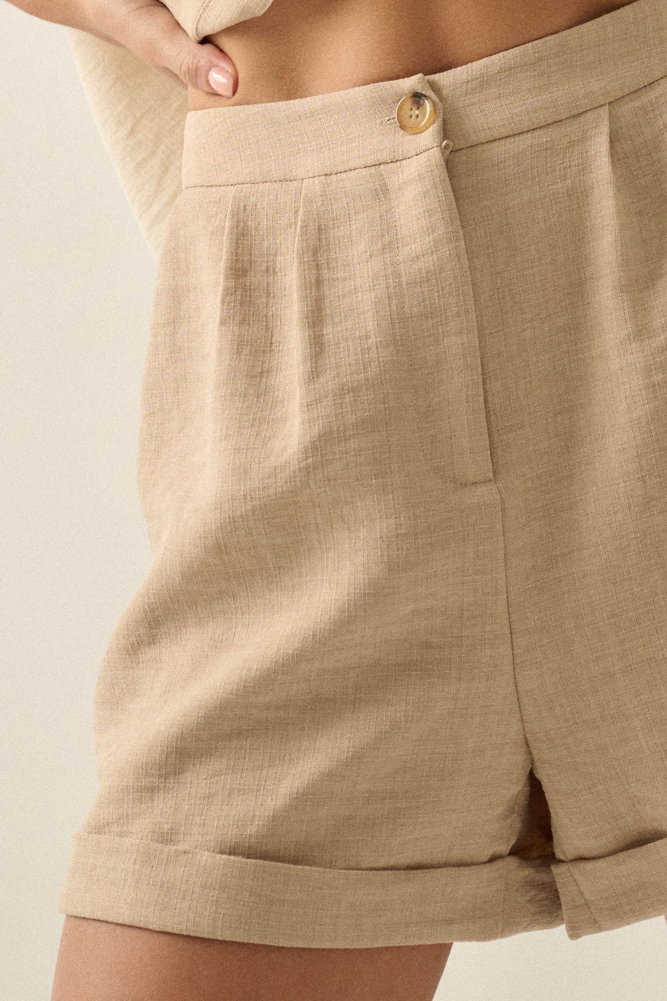 Walk the Talk Pleated Wide-Leg Cuffed Shorts