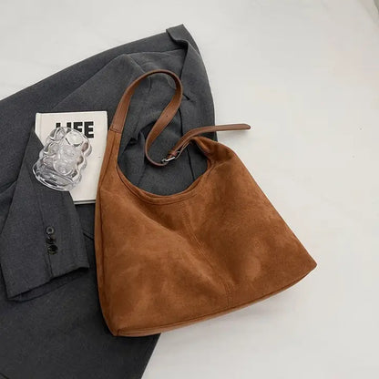 Weekend Wander Handbag