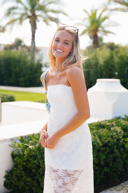 Looks Like Lace Dress - White