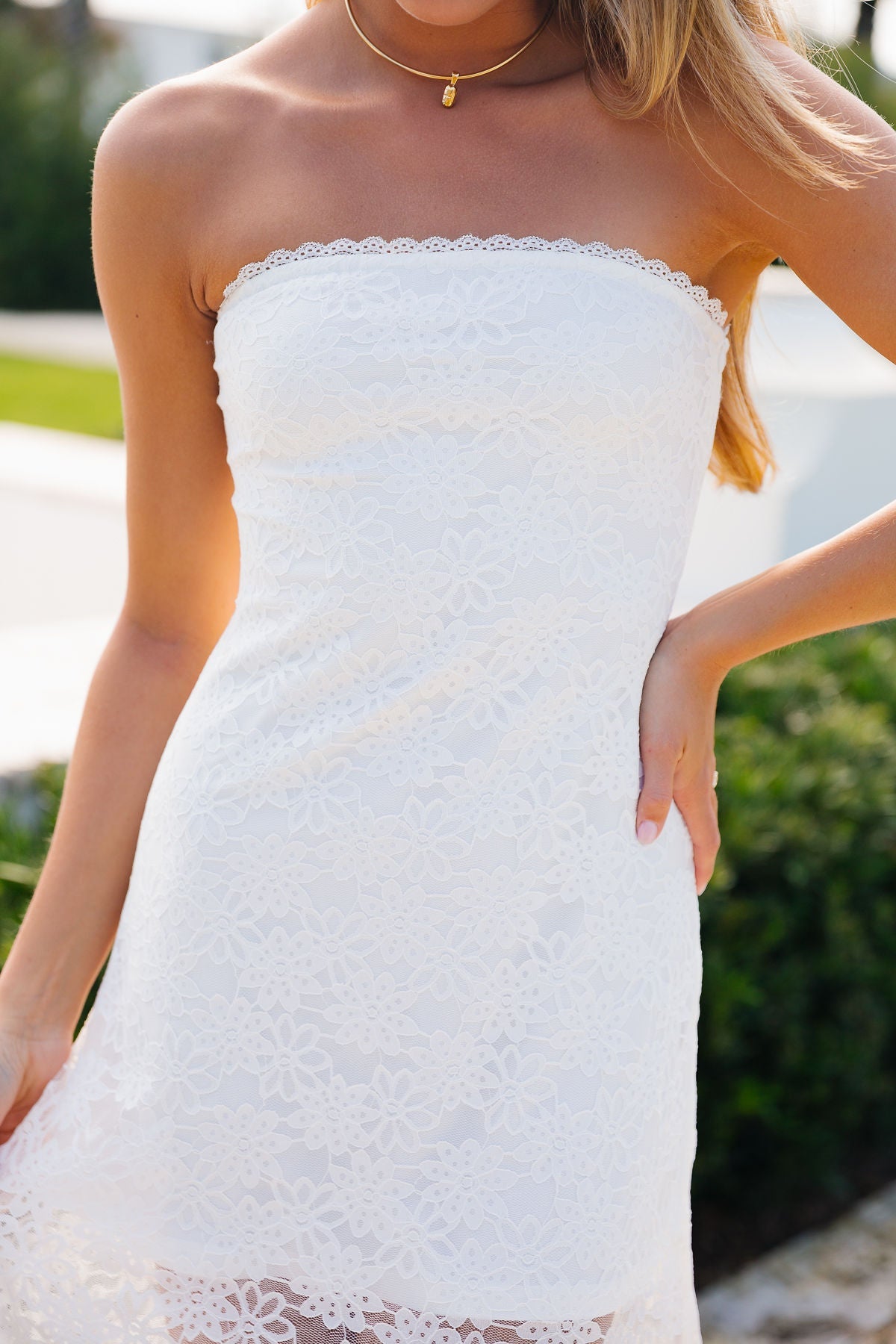 Looks Like Lace Dress - White